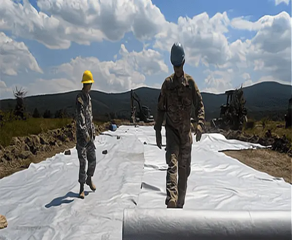 Road and railway laying geotextile cases