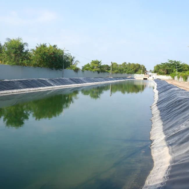 Lớp lót Geomembrane mịn chống thấm