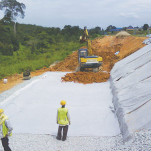 Geotekstil bukan tenunan PET Untuk Menutup Jalan