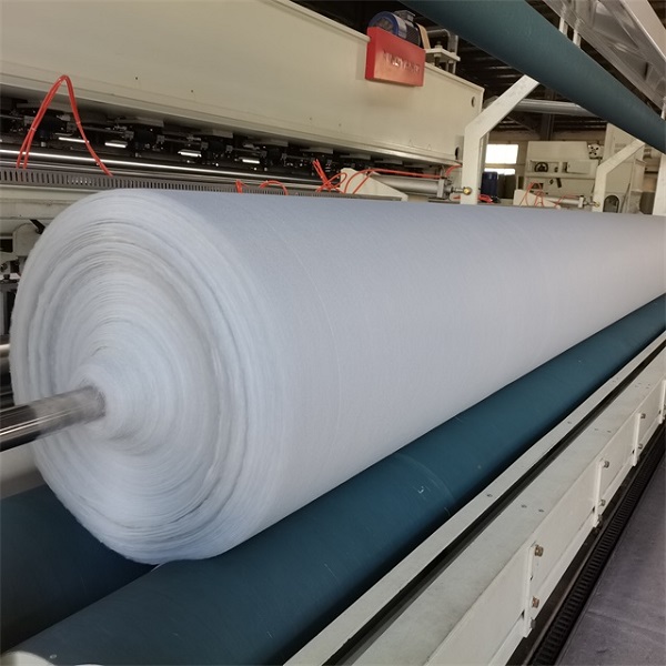 Vải địa kỹ thuật không dệt spunbond kim polyester