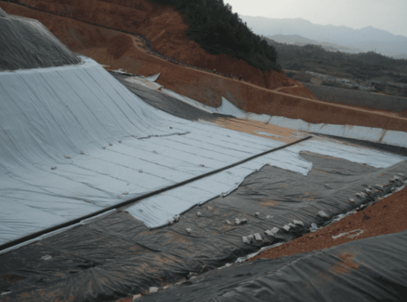 Geotextile เส้นใยโพลีเอสเตอร์แรงดึงที่ดีเยี่ยม