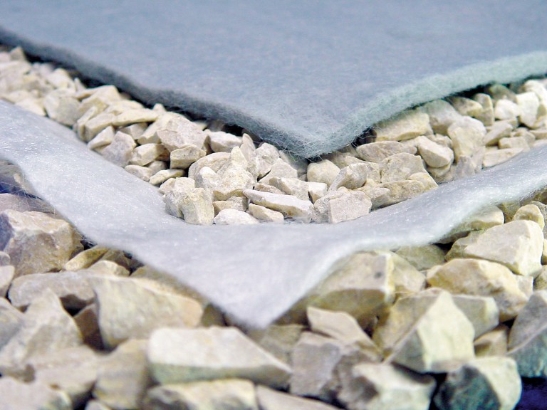 เข็มใยเสริมแรงฐานรากเจาะ geotextile นอนวูฟเวน