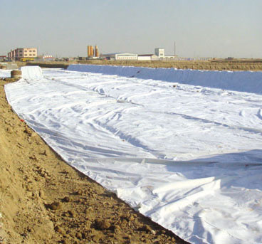 เข็มเจาะผ้าระบายน้ำ geotextile นอนวูฟเวนแบบกดร้อน