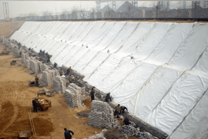 Geotessile in polipropilene ad alta resistenza per autostrada